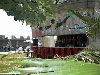 Deniz Suit Mahmutlar